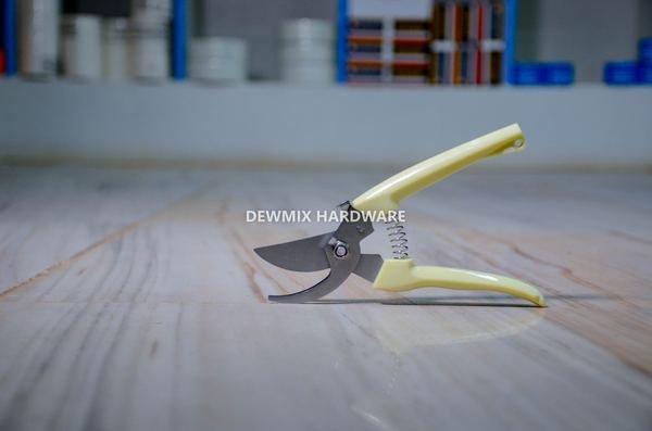 Yellow Garden Pruning Shears 2